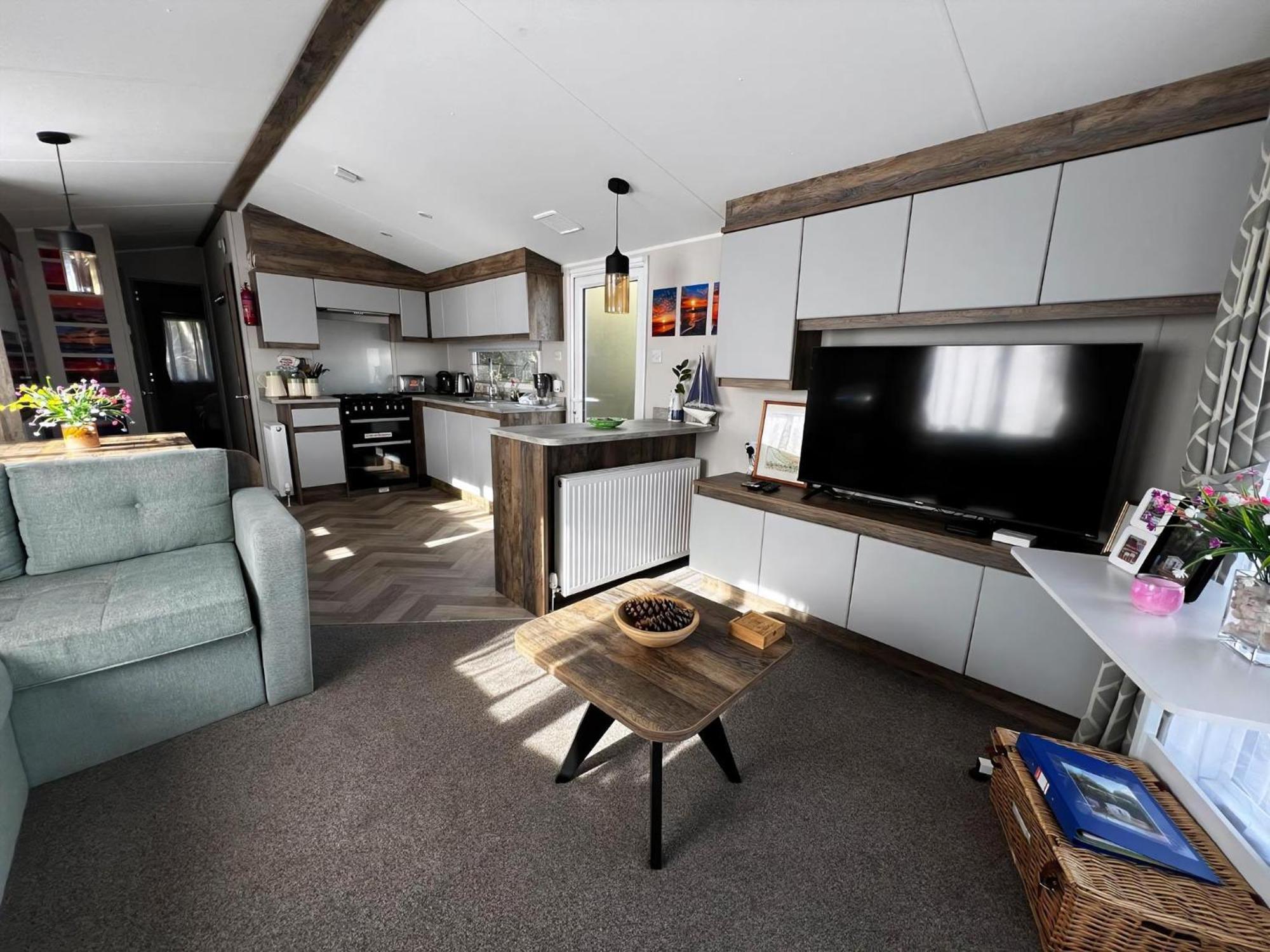 Stunning Caravan With Decking At Azure Seas In Suffolk Ref 32055az Campsite